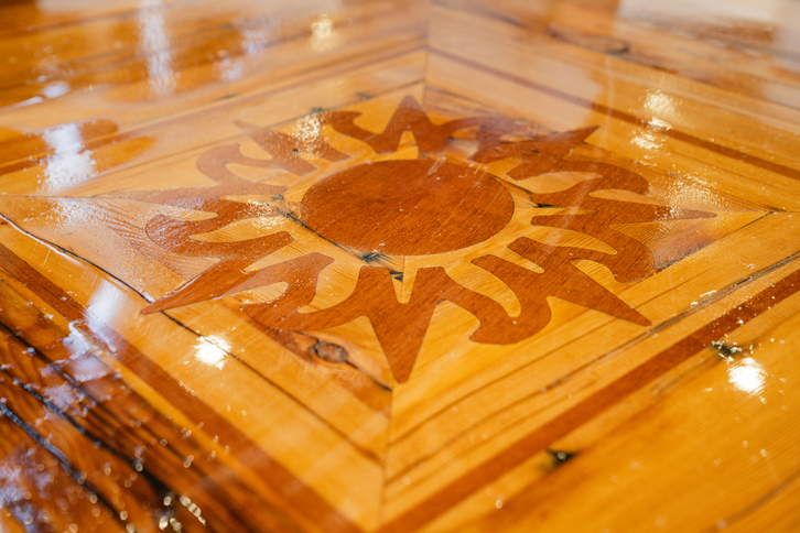 Clayton UC Pub Table